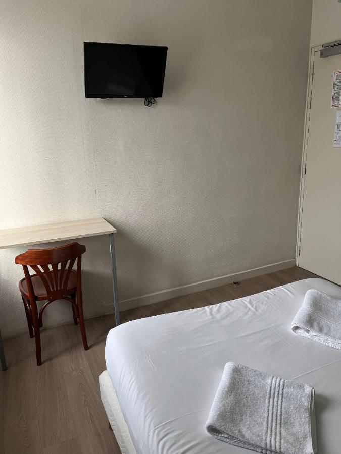 Aux Bons Amis Hotel Reims Ngoại thất bức ảnh