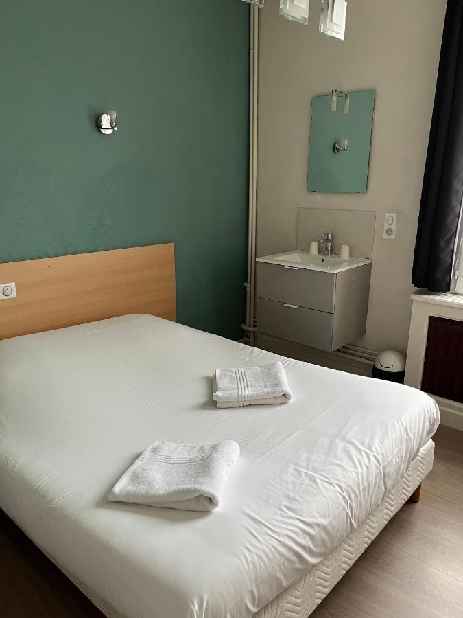 Aux Bons Amis Hotel Reims Ngoại thất bức ảnh