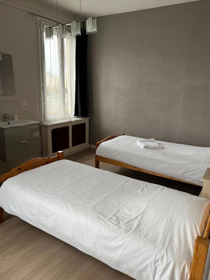 Aux Bons Amis Hotel Reims Ngoại thất bức ảnh